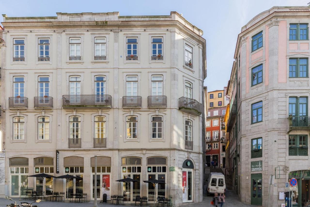 Elegant 2Br Duplex In City Center By Lovelystay Porto Bagian luar foto