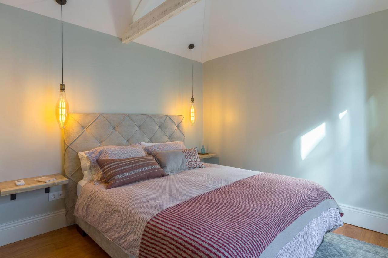 Elegant 2Br Duplex In City Center By Lovelystay Porto Bagian luar foto